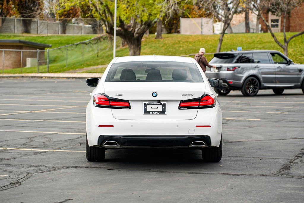 Used 2022 BMW 530i xDrive w/ Convenience Package image 6