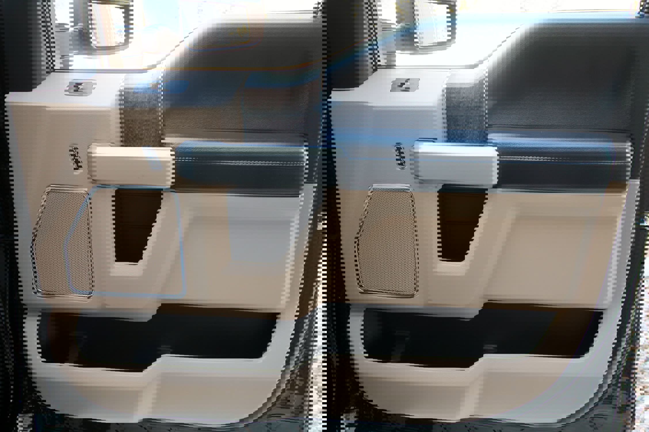 Used 2018 Ford F250 Lariat w/ Lariat Ultimate Package image 39