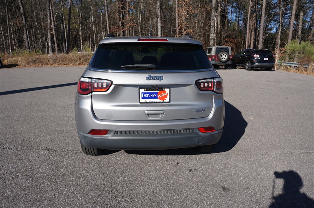 Used 2019 Jeep Compass Latitude w/ Popular Equipment Group image 23