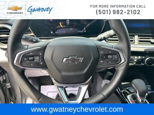 Used 2025 Chevrolet Trax ACTIV w/ Sunroof Package FWD image 16