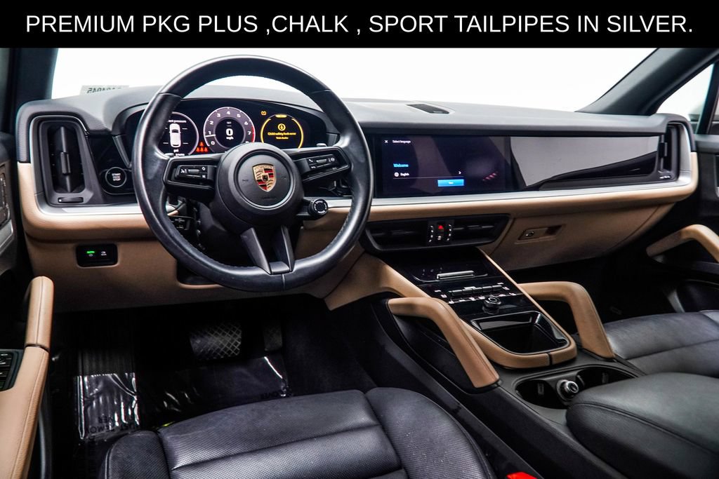 Used 2024 Porsche Cayenne w/ Premium Package Plus (PFM) AWD/4WD image 18