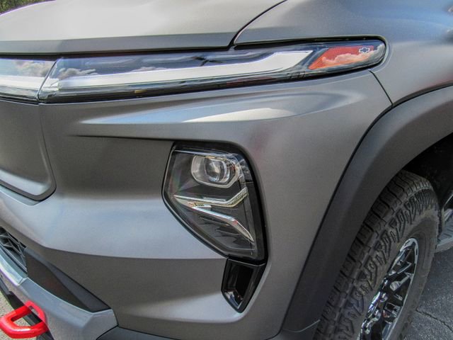 New 2026 Chevrolet Silverado EV Trail Boss w/ Premium Package image 12