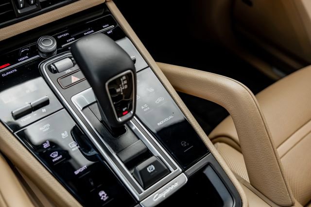 Used 2019 Porsche Cayenne AWD/4WD image 30
