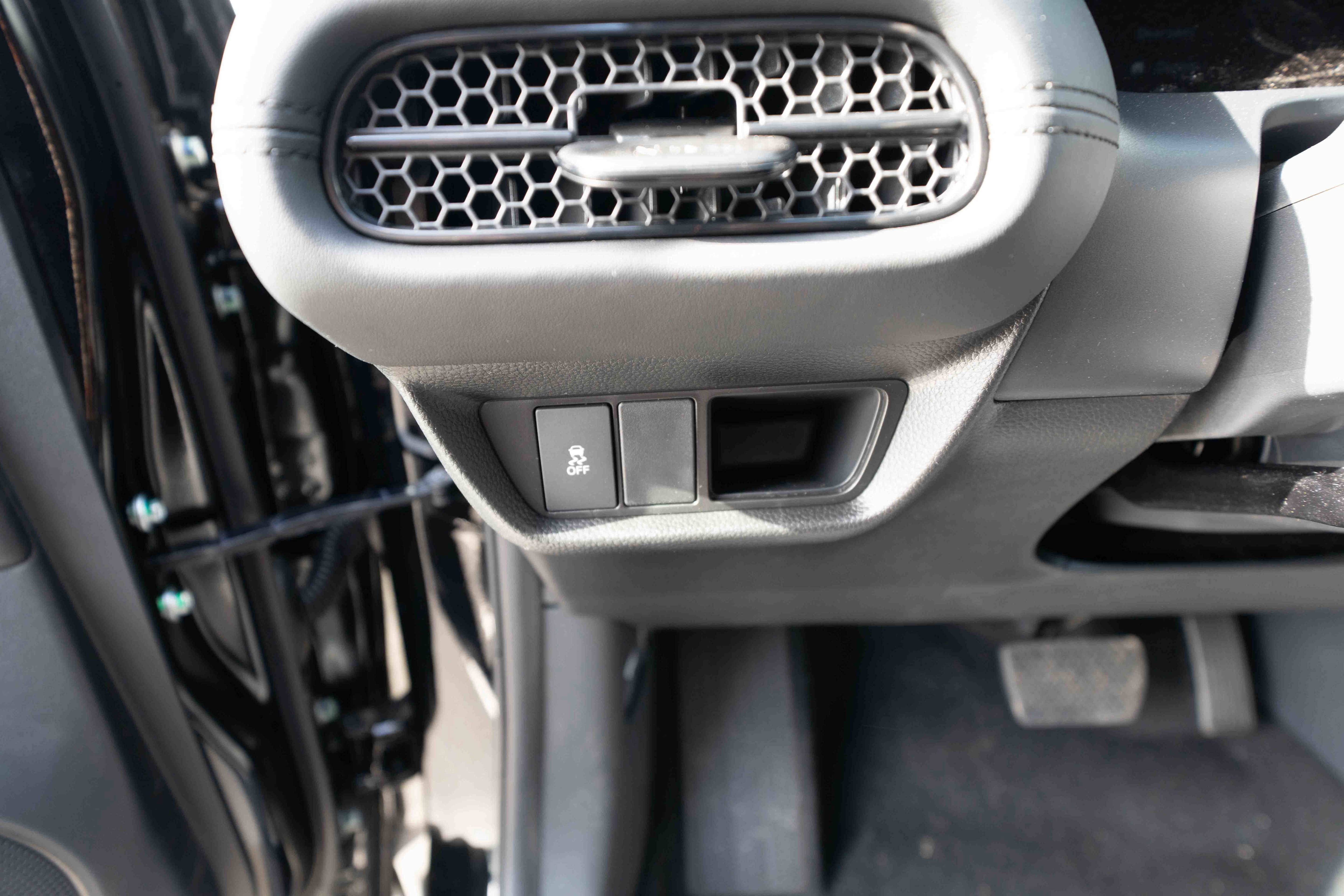 New 2026 Honda HR-V LX image 11