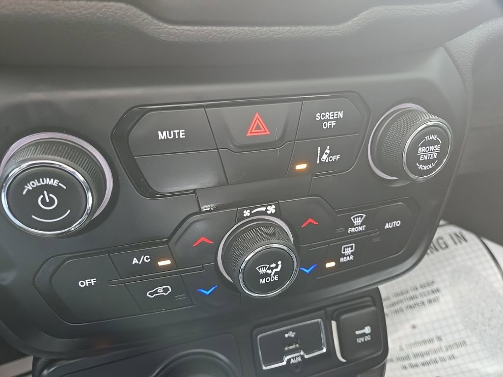 Used 2023 Jeep Renegade Altitude w/ Sun/Sound Group image 55