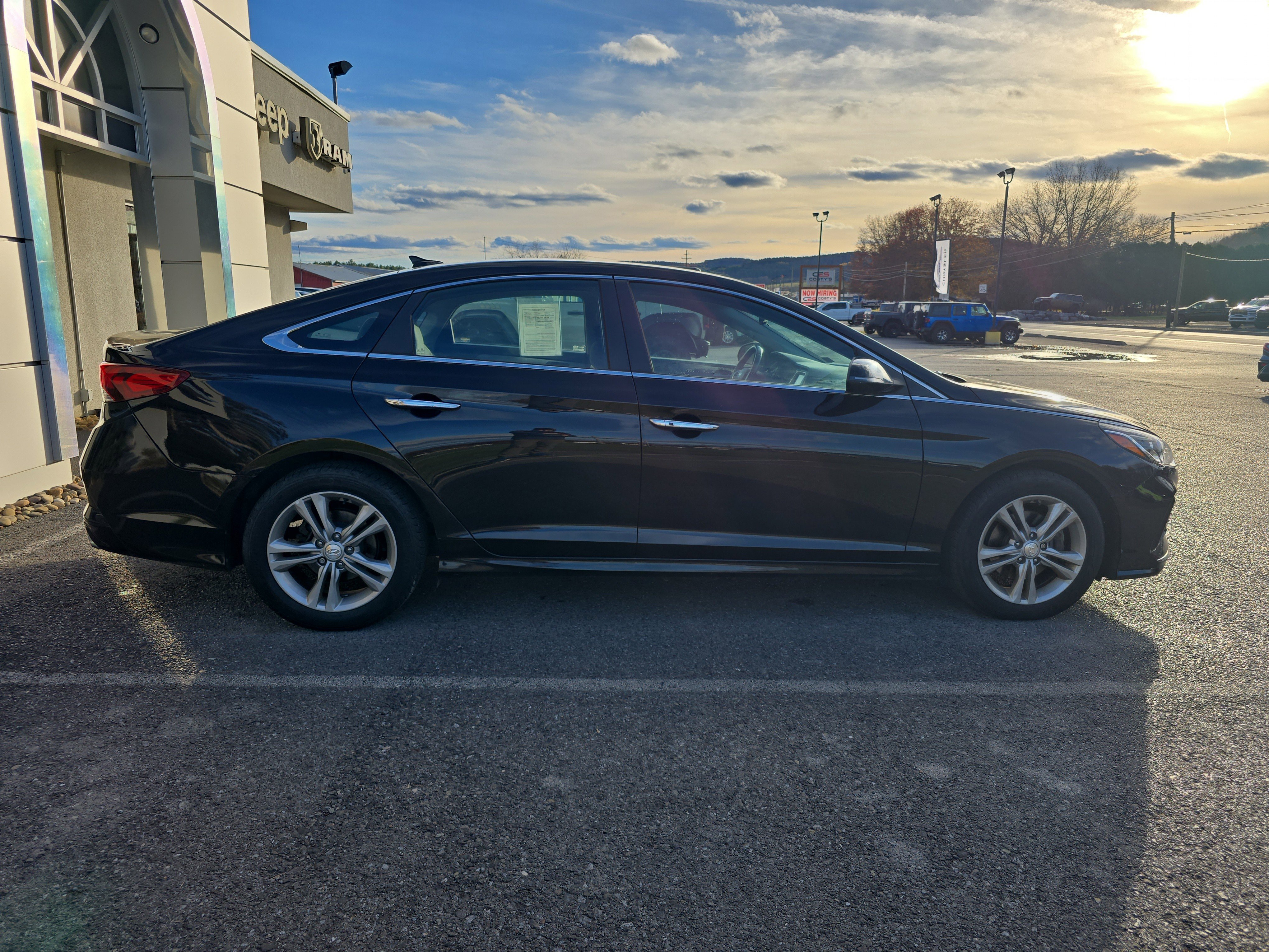 Used 2018 Hyundai Sonata SEL image 2