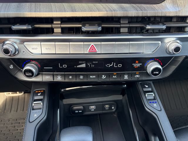 Certified 2024 Kia Telluride SX Prestige w/ Towing Package AWD/4WD image 34