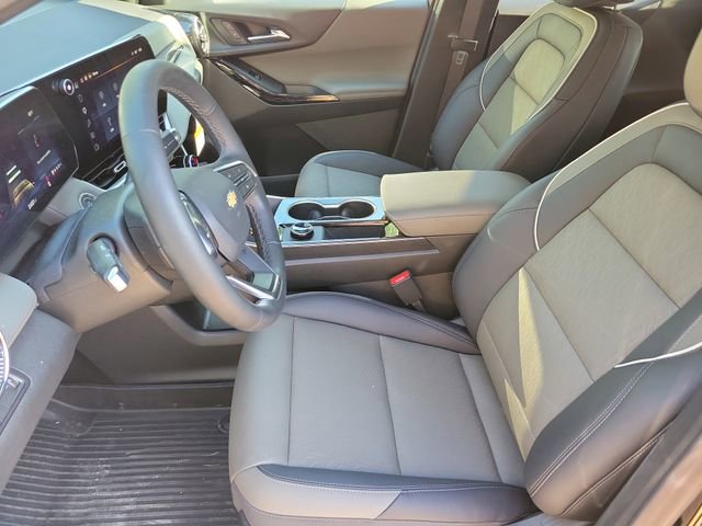 Used 2026 Chevrolet Equinox LT w/ Convenience Package II FWD image 9