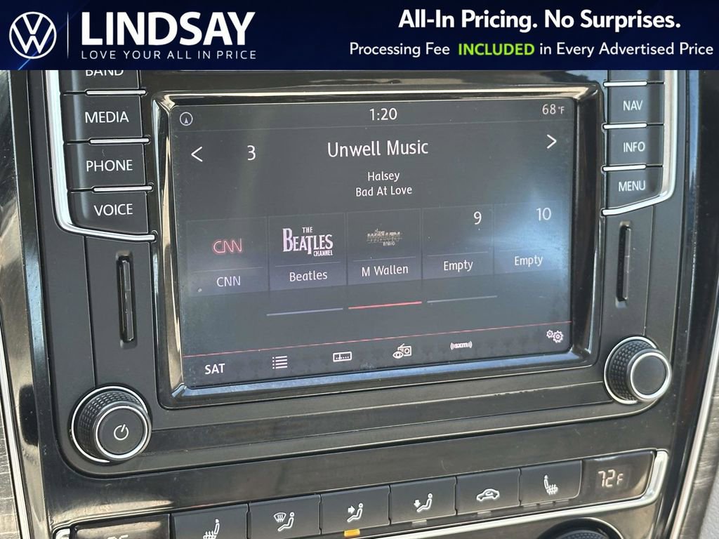 Used 2017 Volkswagen Passat 1.8T SEL Premium FWD image 16