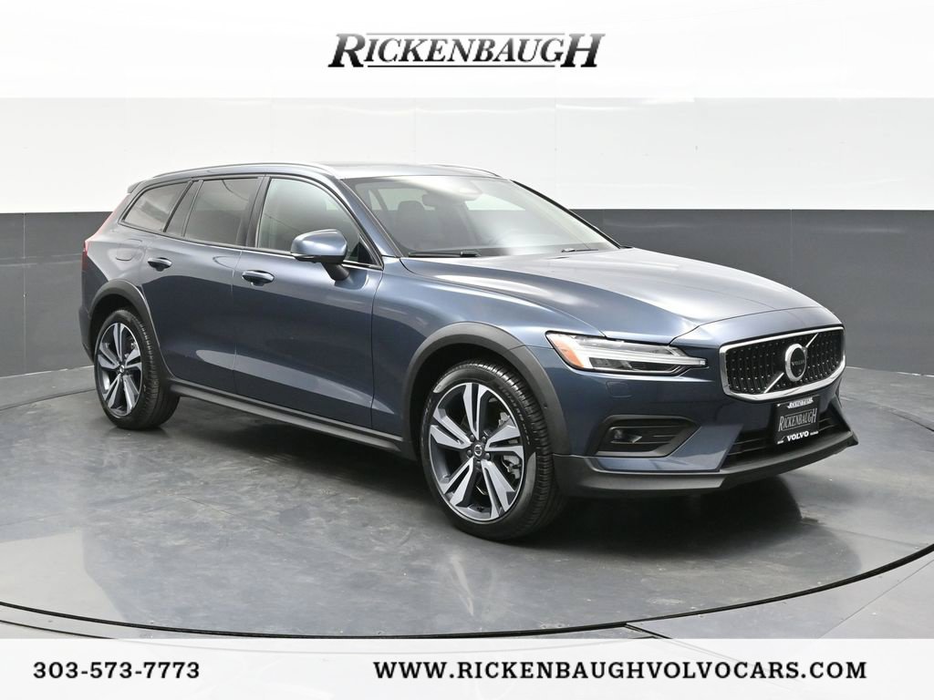 Used 2026 Volvo V60 B5 Cross Country Plus AWD/4WD image 1