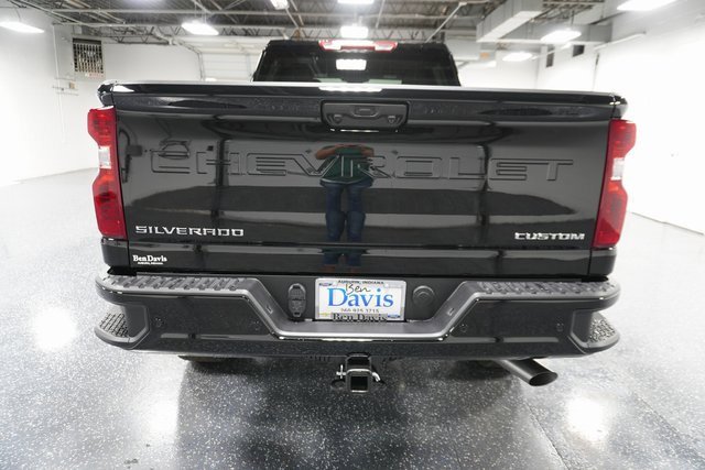 New 2025 Chevrolet Silverado 2500 Custom w/ Custom Value Package image 9
