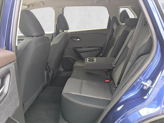 Used 2023 Nissan Rogue SV image 19