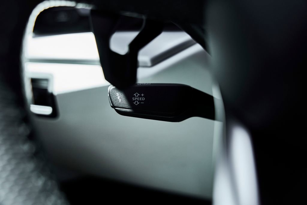 Used 2019 Lamborghini Urus AWD/4WD image 62