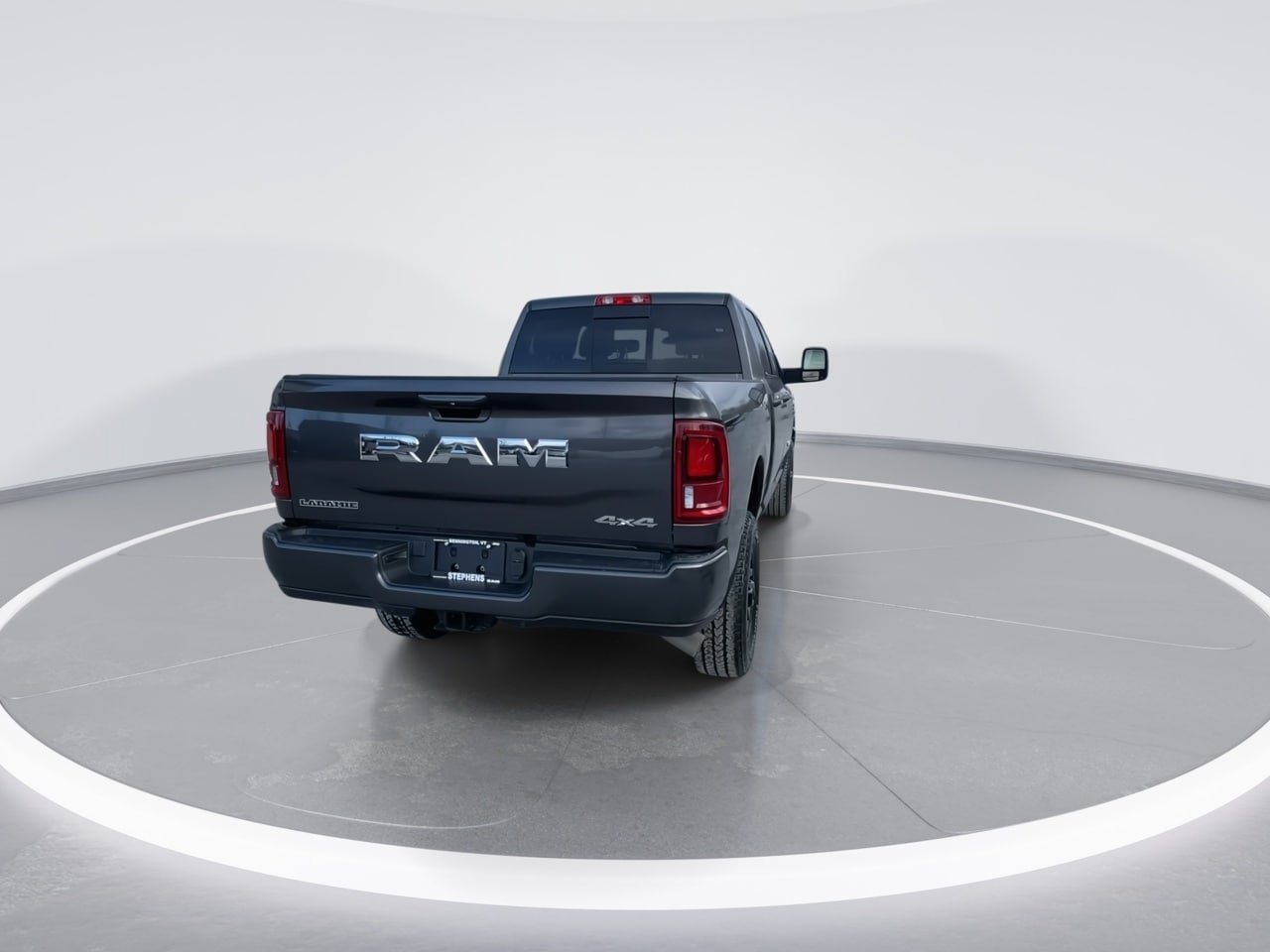 Used 2026 RAM 2500 Laramie AWD/4WD image 18
