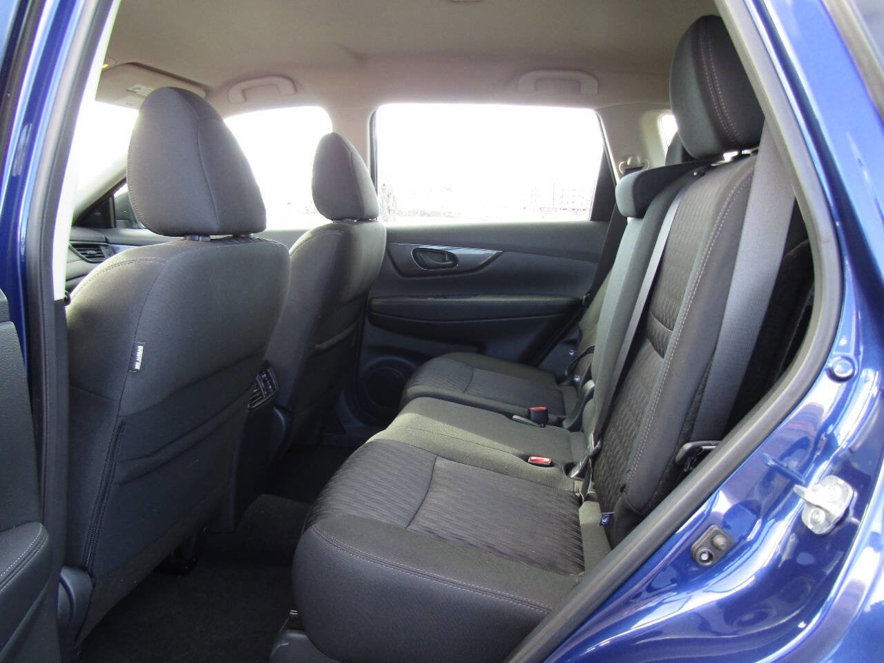 Used 2020 Nissan Rogue S image 12