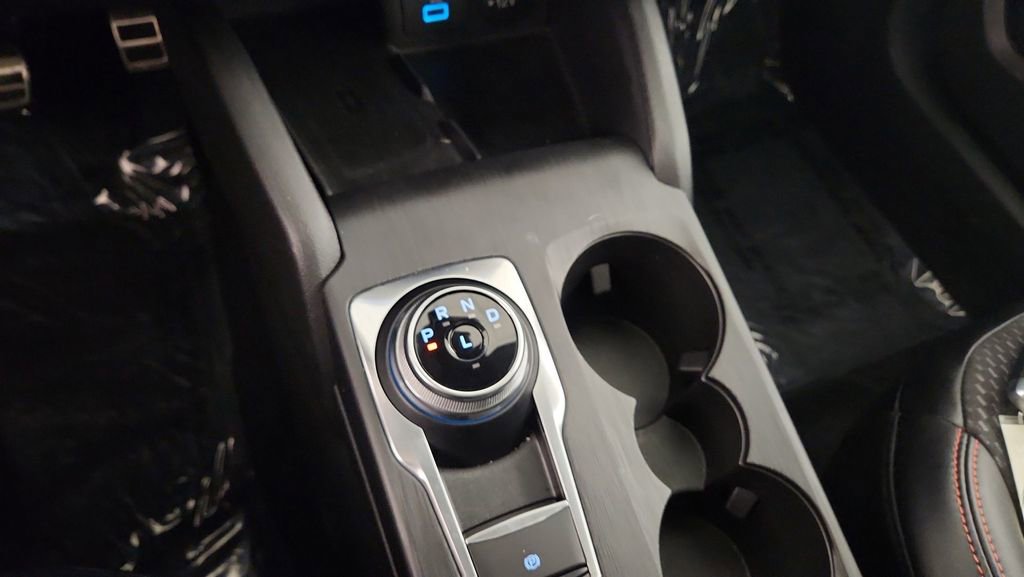 Certified 2023 Ford Escape ST-Line Select w/ Tech Pack #2 image 32