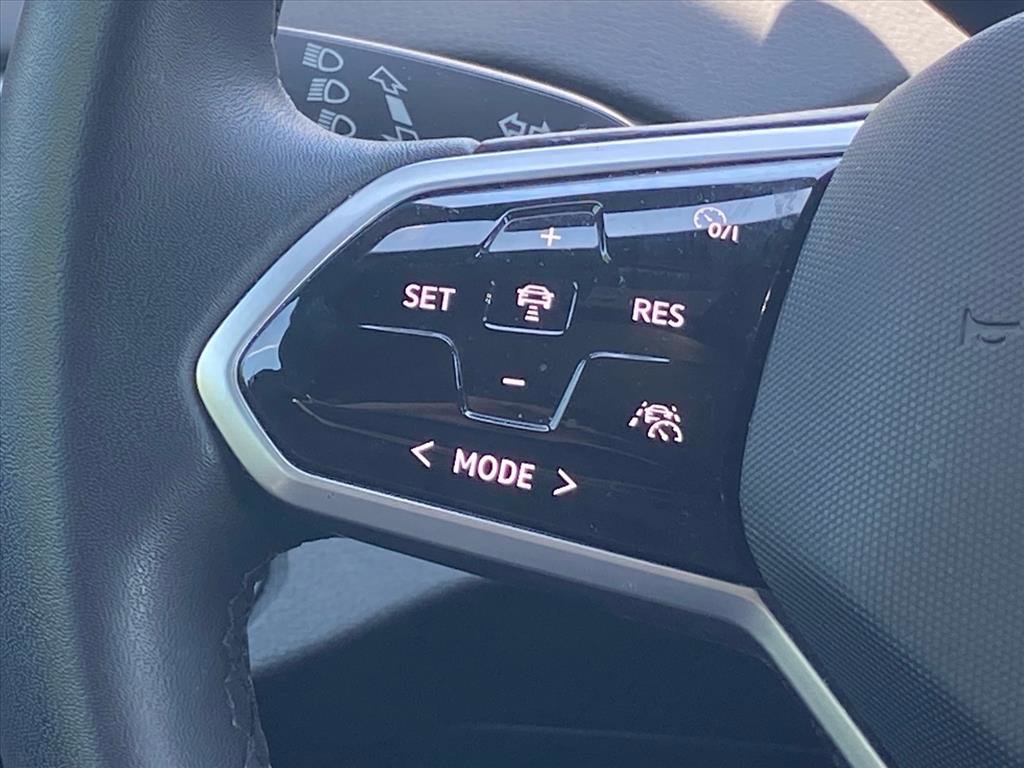 Used 2023 Volkswagen ID.4 Pro S image 5