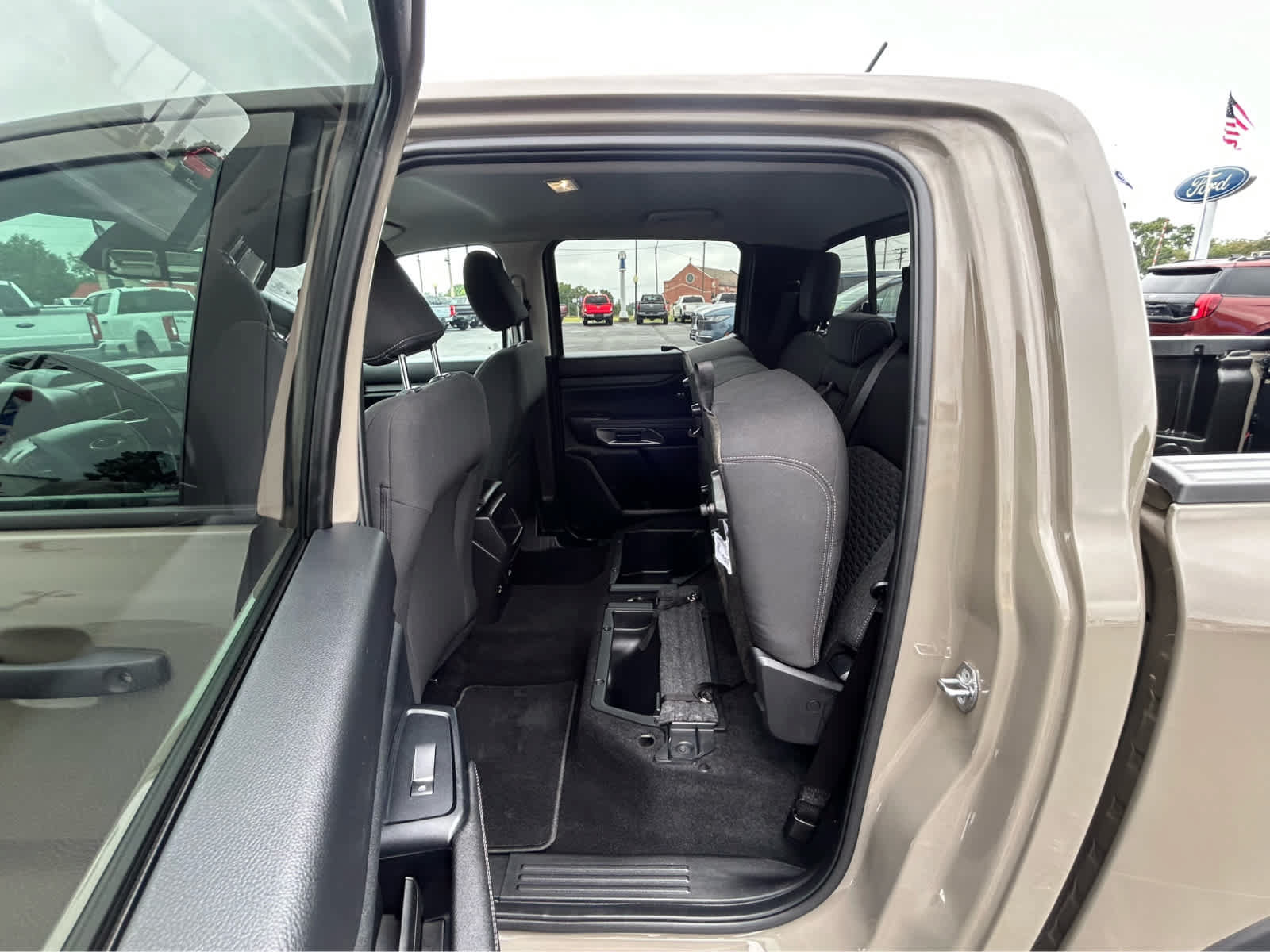 Used 2025 Ford Ranger XLT AWD/4WD image 9