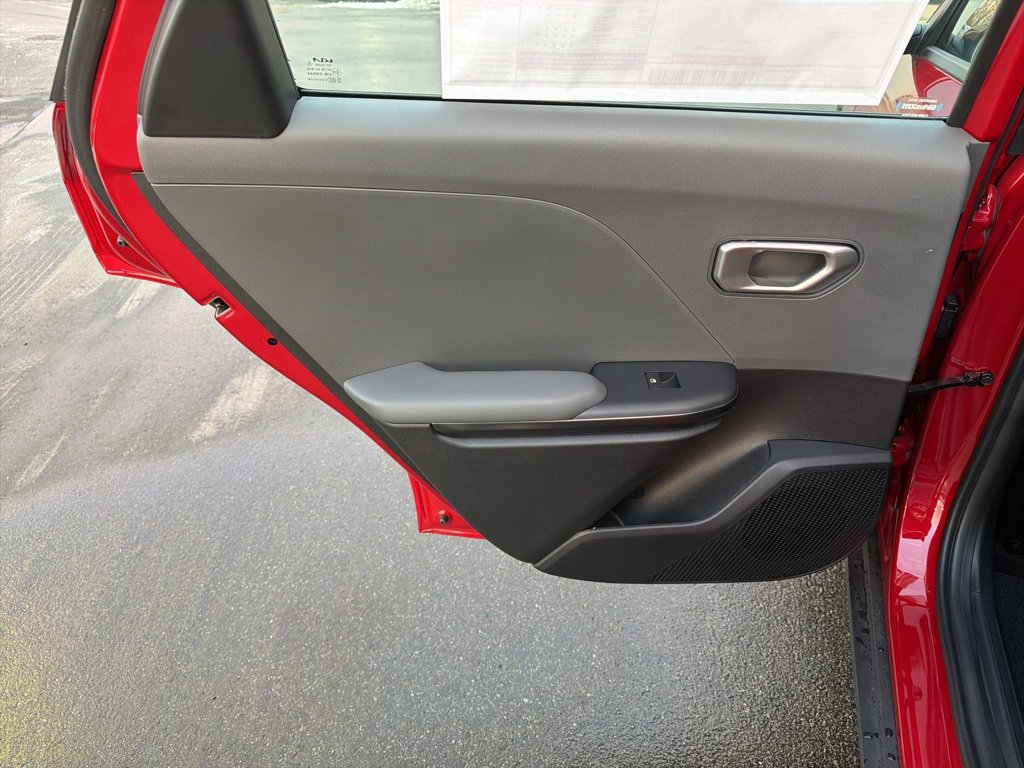 New 2025 Kia K4 LXS image 20