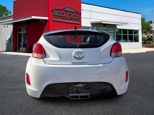 Used 2013 Hyundai Veloster w/ Tech Pkg FWD image 4