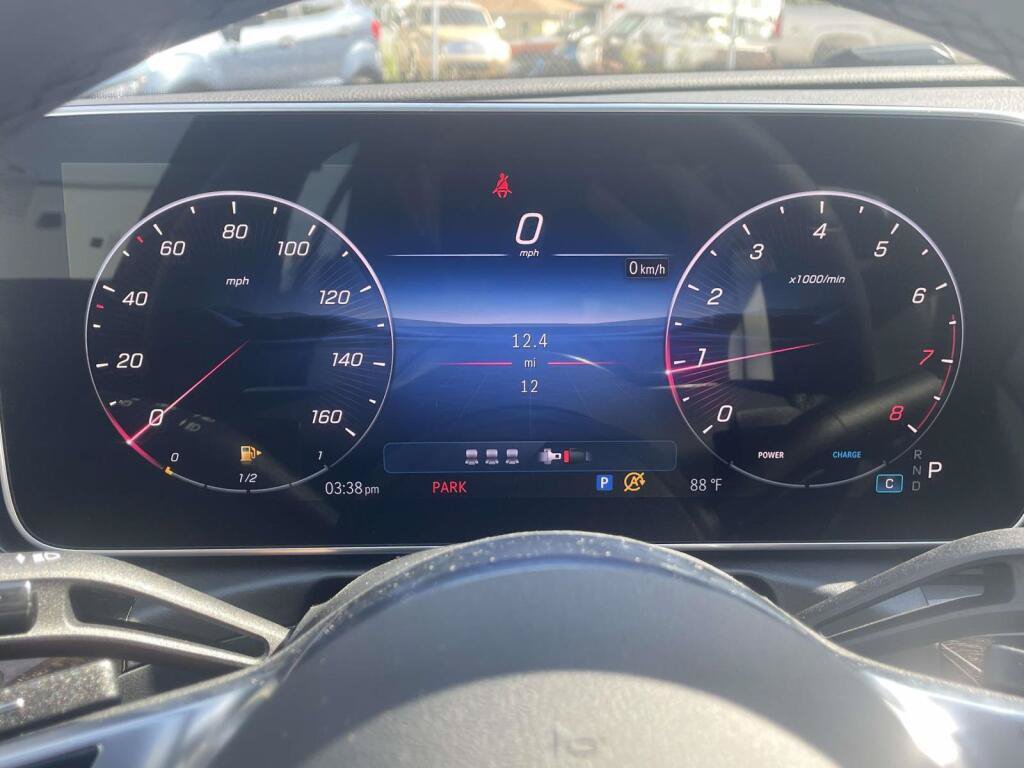 New 2026 Mercedes-Benz C 300 4MATIC Sedan image 3