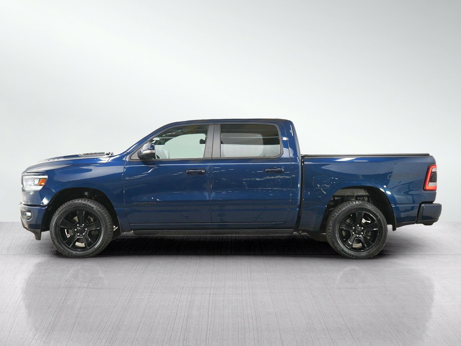 Used 2022 RAM 1500 Sport w/ G/T Package AWD/4WD image 2