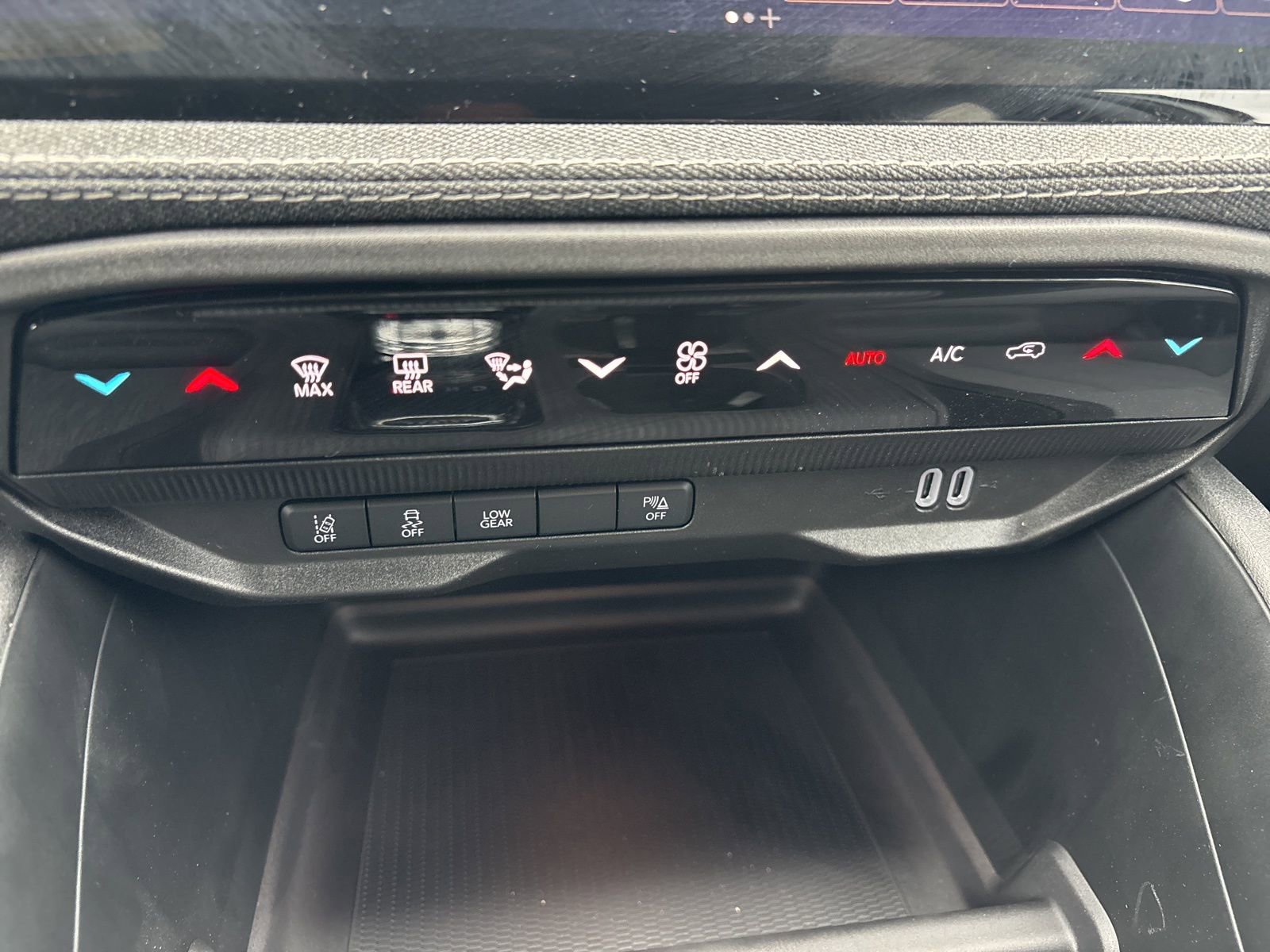 New 2026 Jeep Cherokee Laredo AWD/4WD image 24