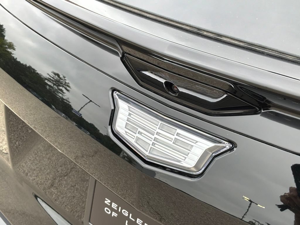 New 2027 Cadillac Optiq Luxury AWD/4WD image 16