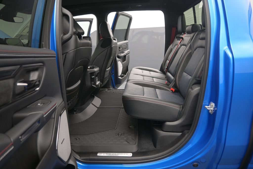 New 2026 RAM 1500 Laramie AWD/4WD image 13