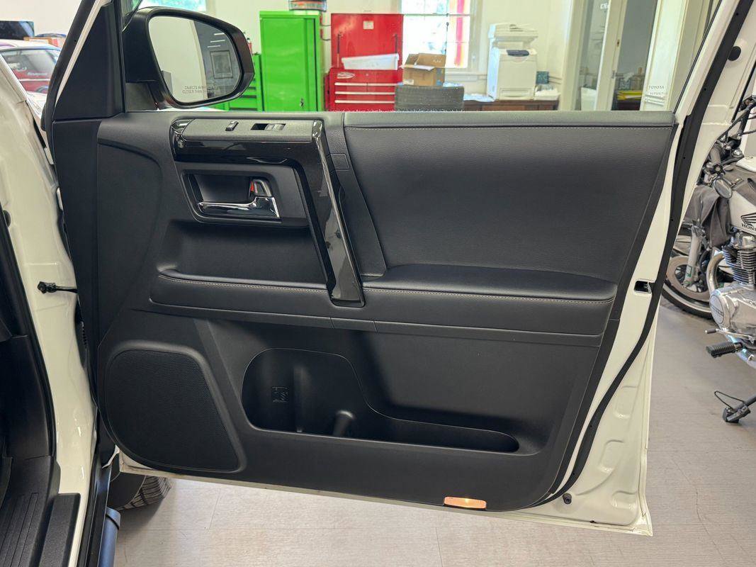 Used 2023 Toyota 4Runner 40th Anniversary SE AWD/4WD image 19