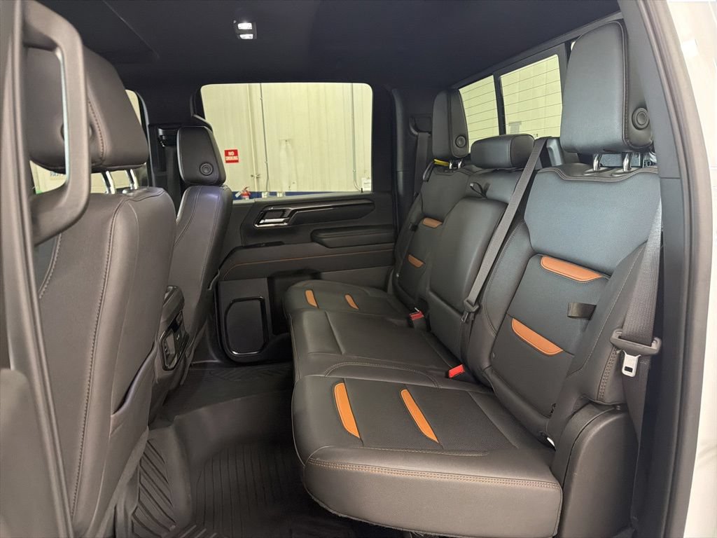 Used 2024 GMC Sierra 3500 AT4 w/ AT4 Premium Plus Package AWD/4WD image 12