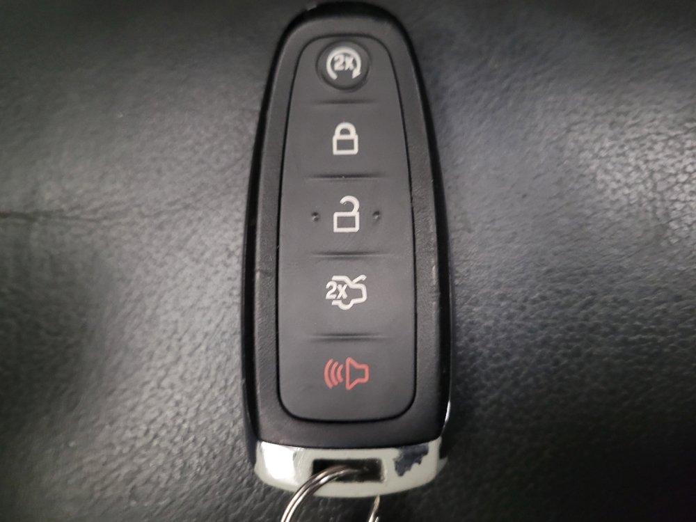 Used 2016 Ford Escape Titanium AWD/4WD image 32