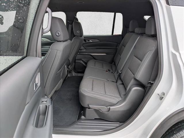 Used 2026 Chevrolet Traverse LT FWD image 19