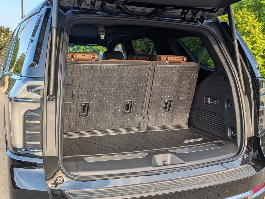 New 2026 Chevrolet Tahoe High Country RWD image 37