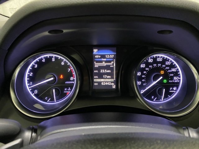Used 2020 Toyota Camry SE image 16
