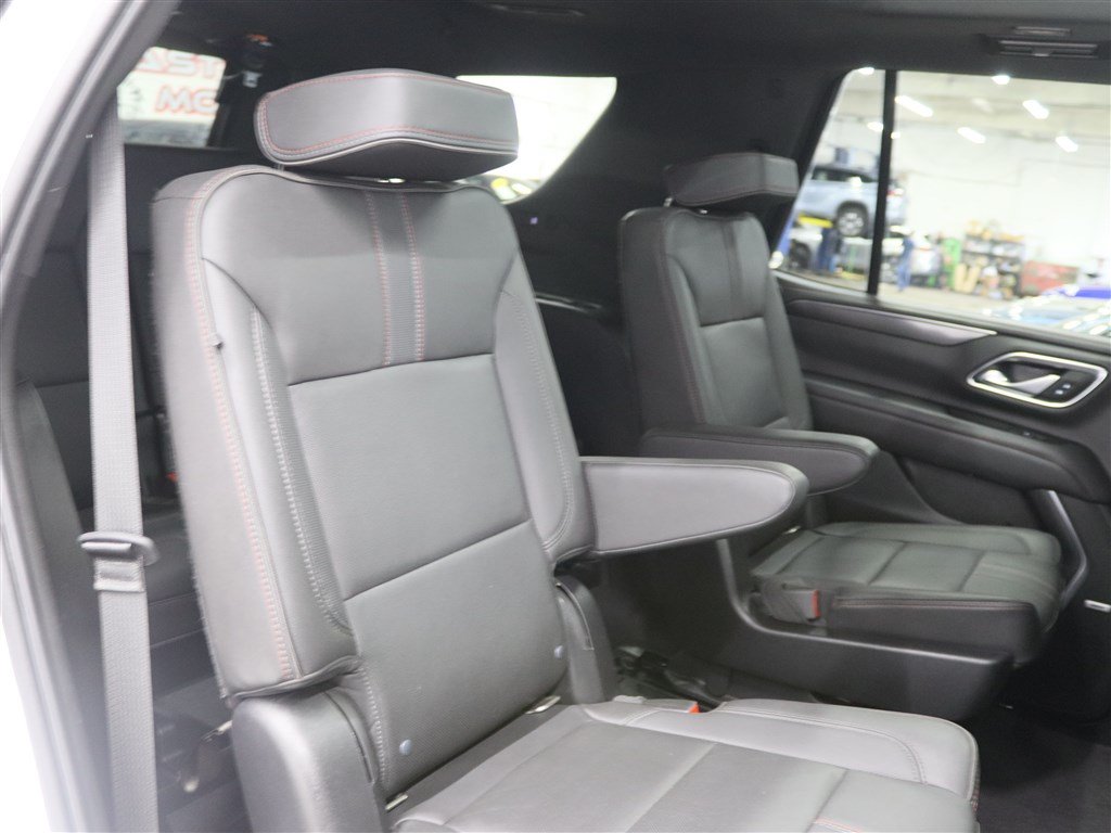 Used 2022 Chevrolet Tahoe RST w/ Sport Performance Package AWD/4WD image 23