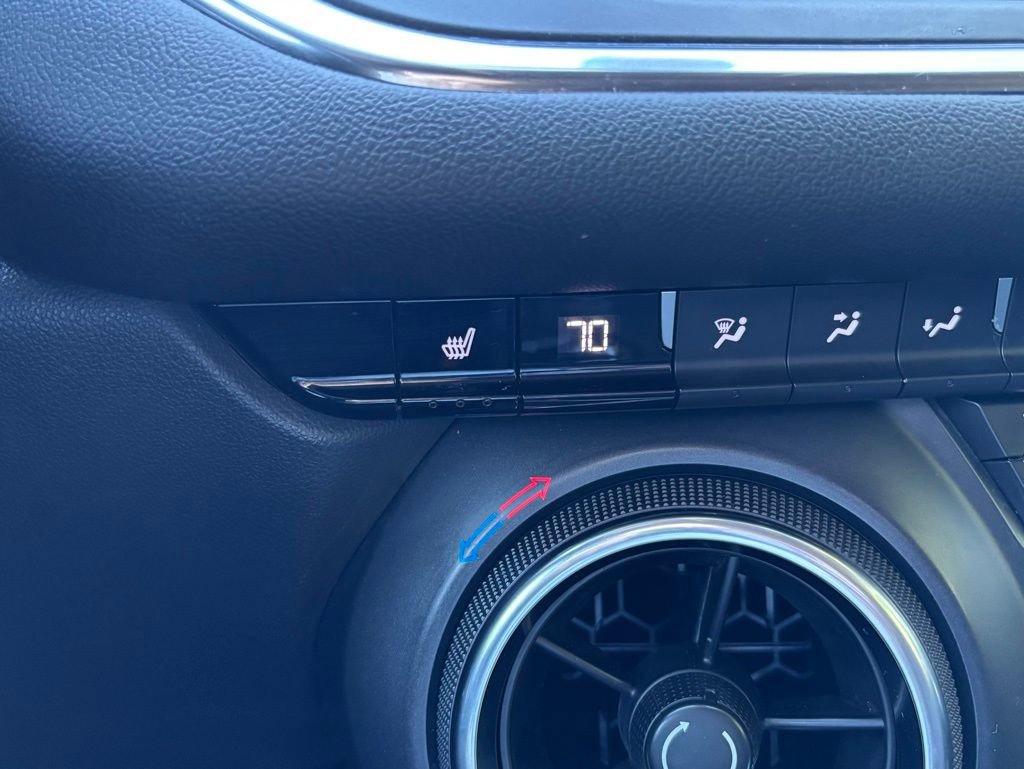 Used 2020 Chevrolet Blazer LT image 26