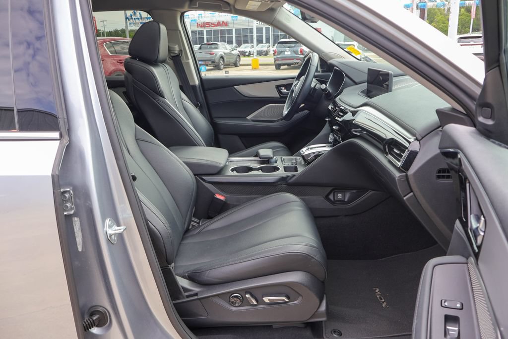 Used 2023 Acura MDX FWD image 8