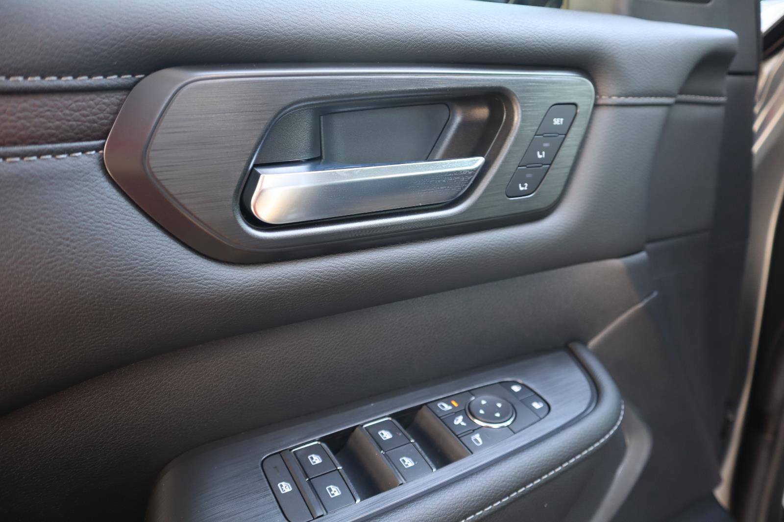 New 2026 Nissan Armada Platinum image 15