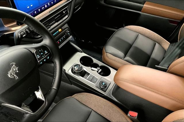 Used 2025 Ford Bronco Sport Outer Banks image 14