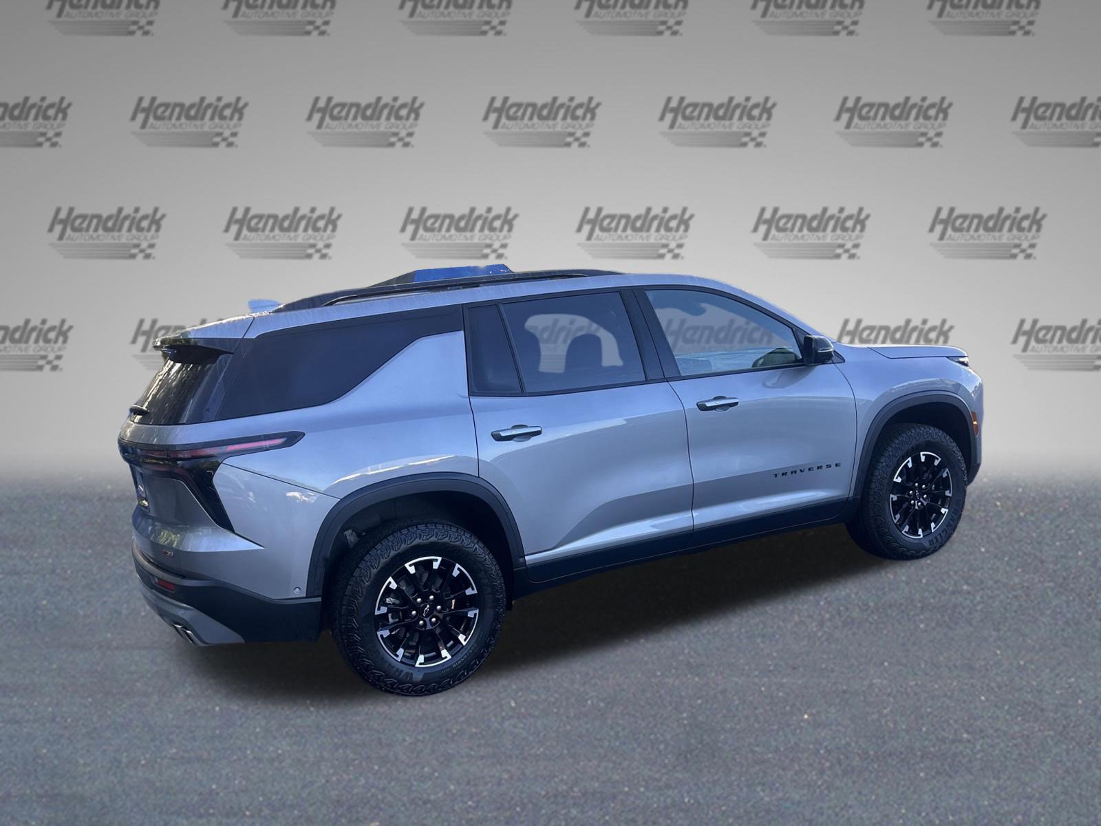 Used 2025 Chevrolet Traverse Z71 w/ Enhanced Driving Package AWD/4WD image 10