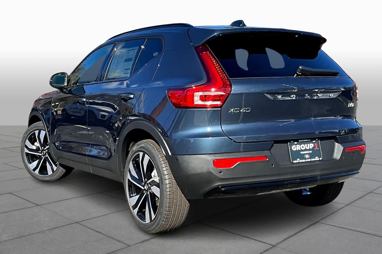 New 2026 Volvo XC40 B5 Ultra w/ Protection Package Premier AWD/4WD image 3