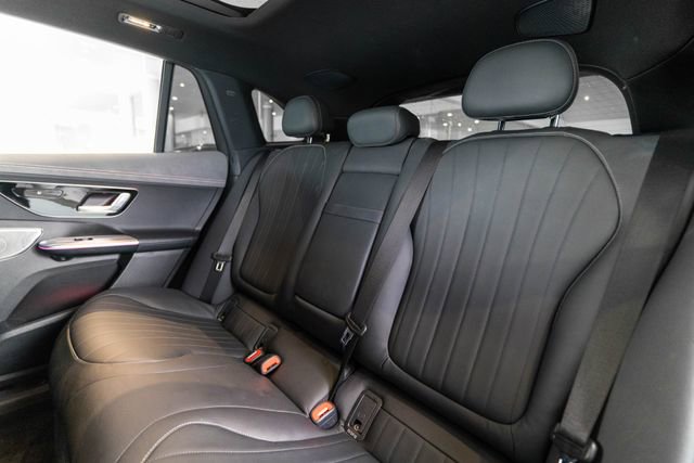 Certified 2023 Mercedes-Benz EQE 500 4MATIC SUV image 31