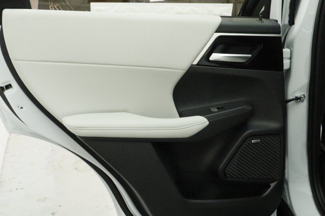 New 2026 Mitsubishi Outlander SE FWD image 25