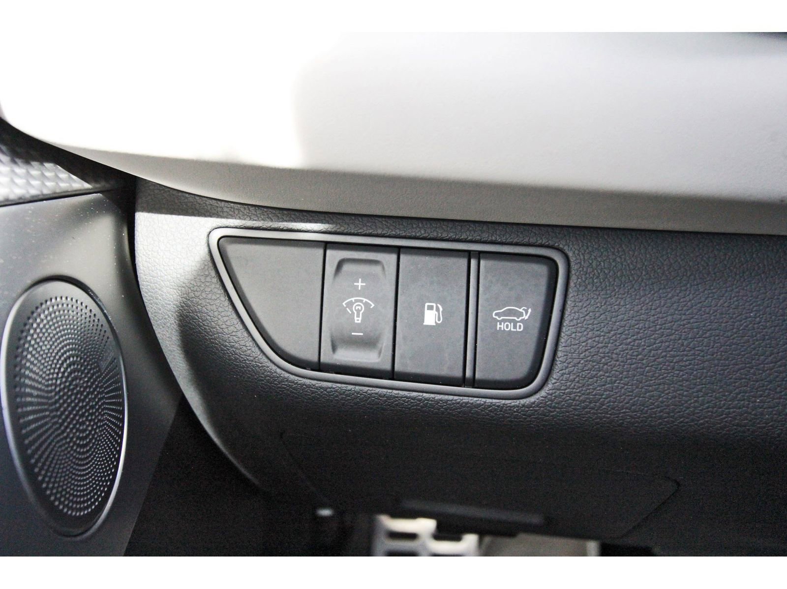 Used 2023 Genesis G70 3.3T w/ Sport Prestige Package image 17