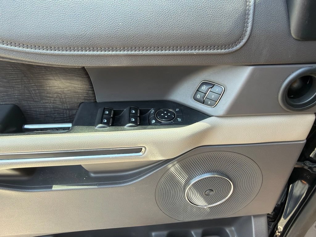 Used 2020 Ford Expedition Max Limited w/ Equipment Group 301A AWD/4WD image 18