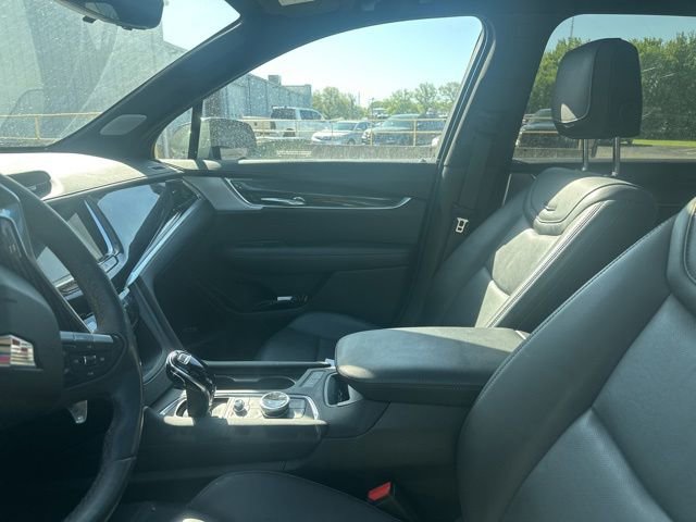 Used 2024 Cadillac XT6 Sport w/ LPO, Onyx Lite Package AWD/4WD image 20
