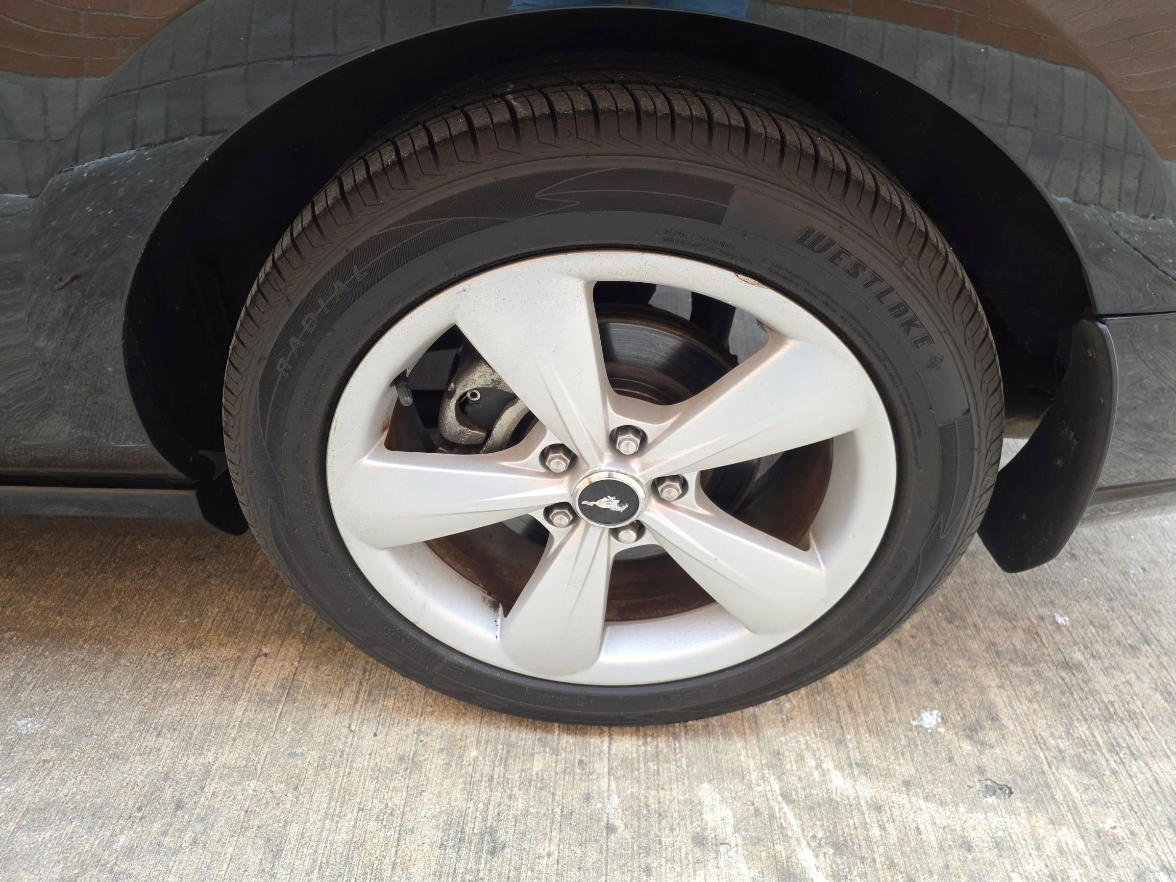 Used 2014 Ford Mustang GT RWD image 26