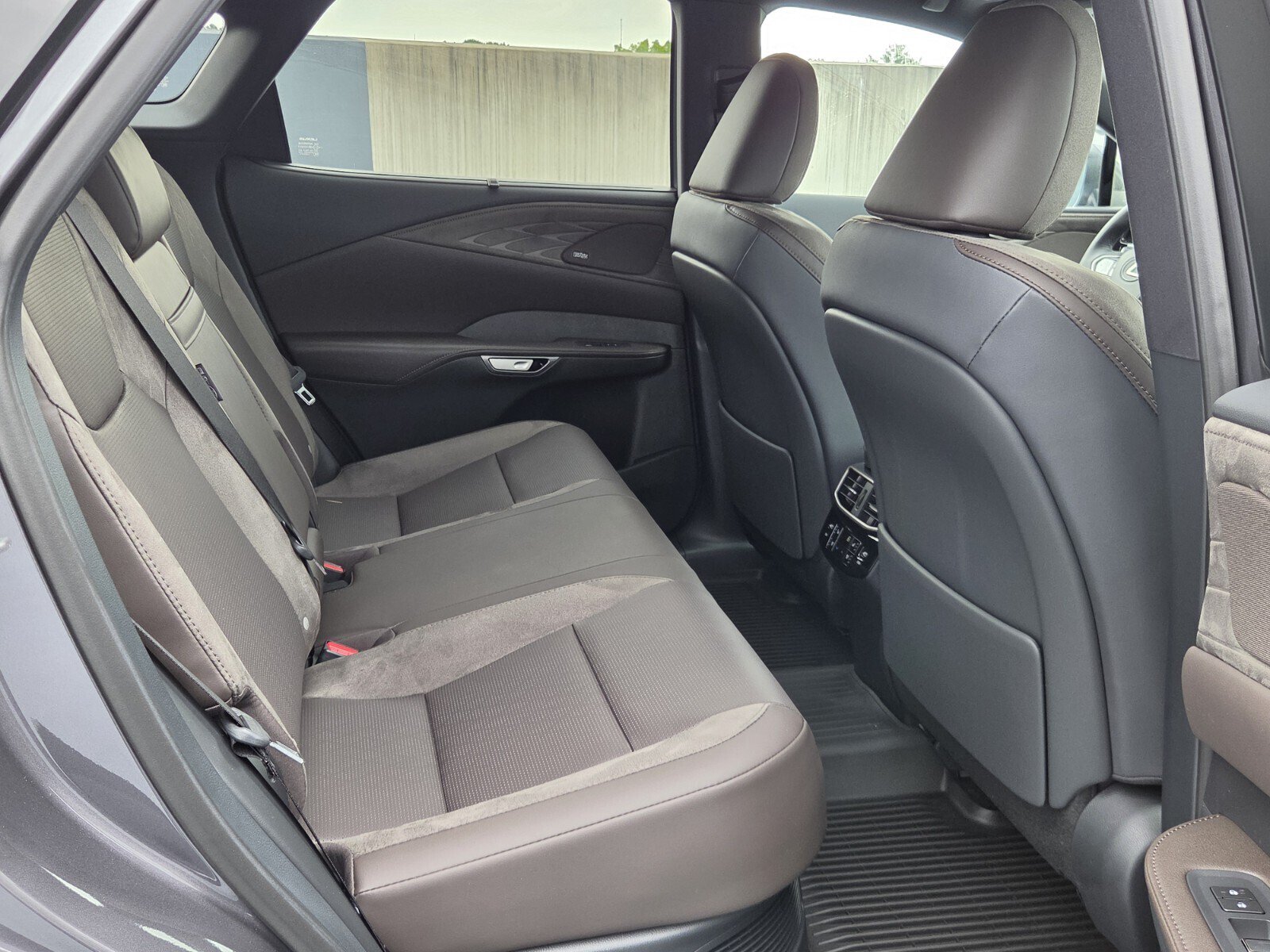 New 2026 Lexus RX 450h AWD w/ Convenience Package image 17