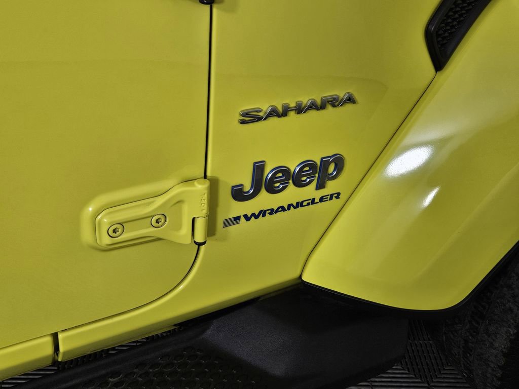 Used 2023 Jeep Wrangler Unlimited Sahara w/ Cold Weather Group image 5